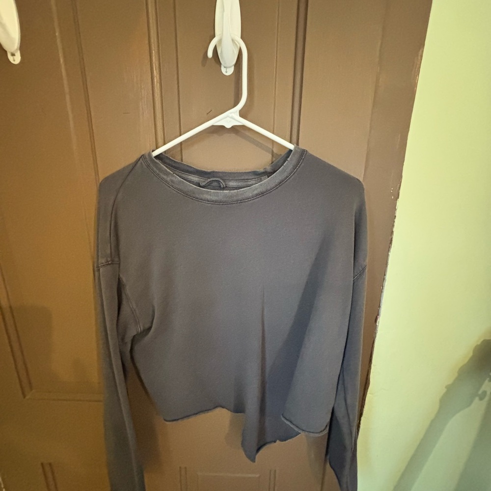 Aerie Charcoal Gray Cropped Sweatshirt
